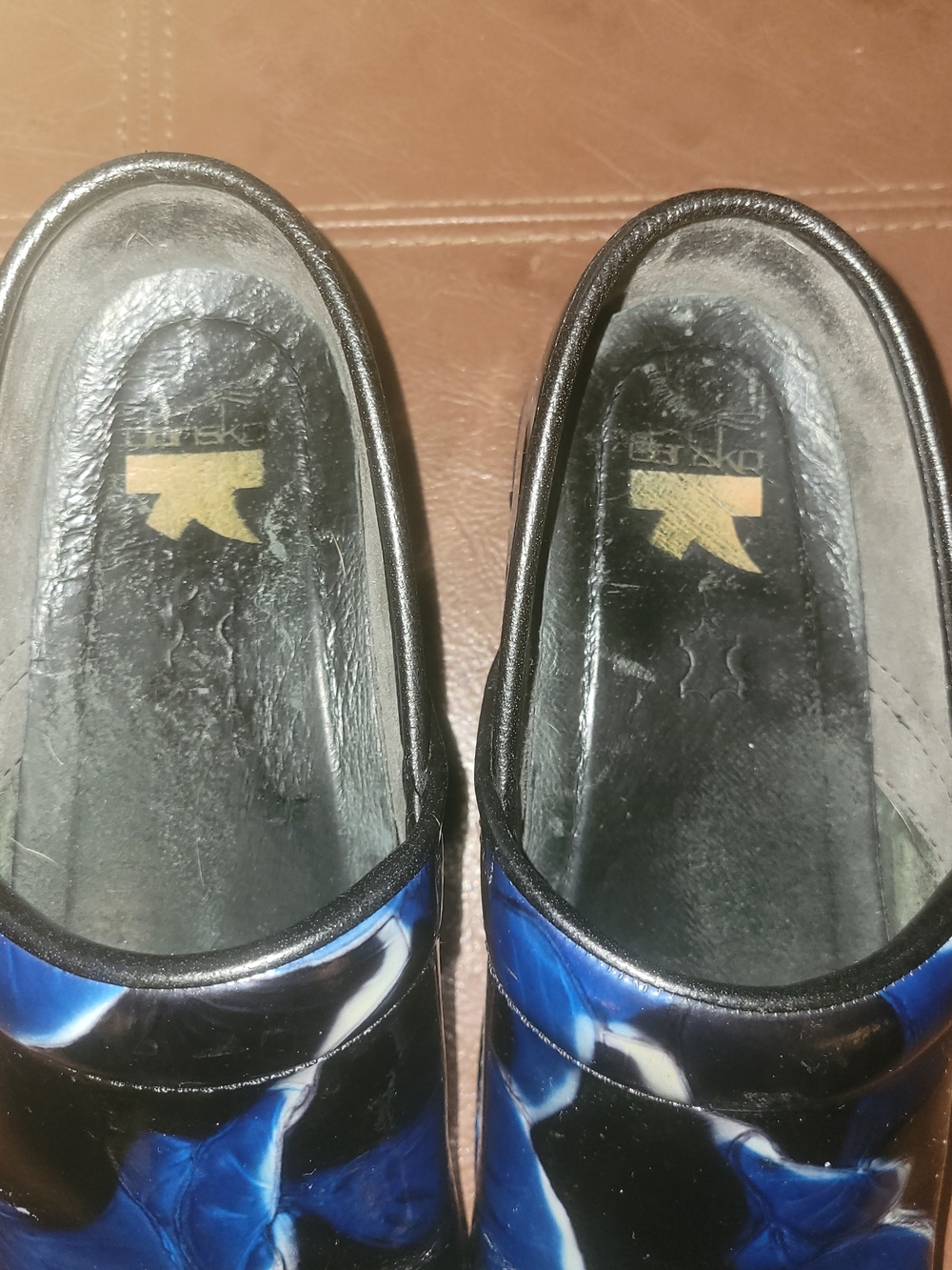 Dansko Blue & Black Marbled Patent Leather Clog Nursing Shoes Sz 38 Size 7.5 - Picture 6 of 11